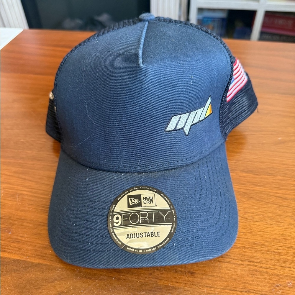 New Era Navy 9FORTY Cap with Logo and Flag - Picture 2 of 5